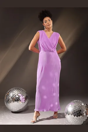 ATRAENTA Self Design V-Neck Sleeveless Maxi Sheath Party Dress