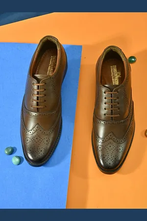 Fashion Victim Men Textured Round Toe Leather Formal Brogues