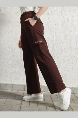 Hubberholme Women Relaxed Straight Leg High-Rise Cargo Trousers