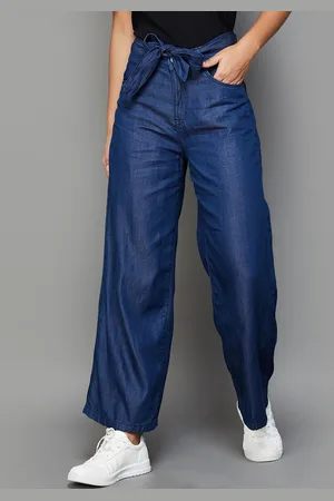 Lifestyle Women Flared Light Fade Cotton Jeans