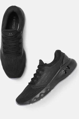 Under Armour Men Black Woven Design Charged Vantage Running Shoes