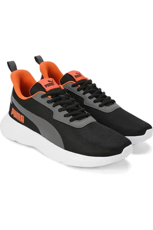 PUMA Men Jitter Sneakers