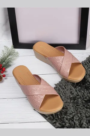TRASE Textured Wedge Heels