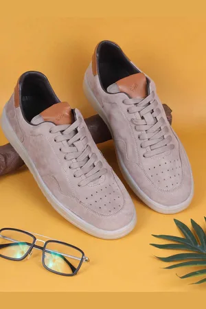 Metro Men Perforations Leather Sneakers