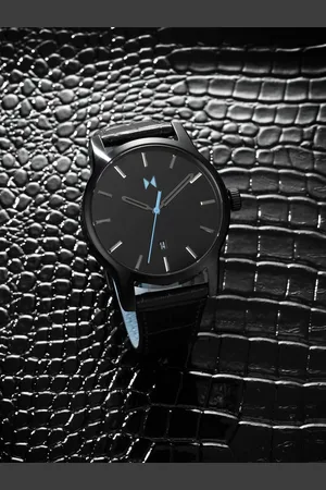 MVMT Men Brass Dial & Leather Straps Analogue Watch 28000346-D