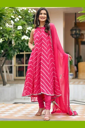 Bunaai Women Leheriya Printed Layered Gotta Patti Kurta with Churidar & With Dupatta