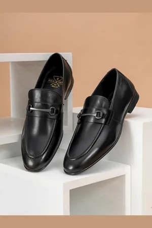 Red Tape Men Round Toe Leather Formal Loafers