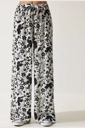 Happiness istanbul Women Floral Printed Trouser