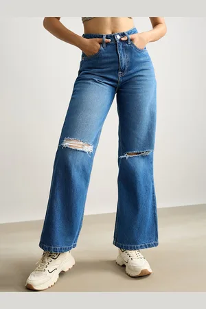 FREAKINS Women Blue Straight Fit Mid-Rise Slash Knee Light Fade Pure Cotton Ripped Jeans