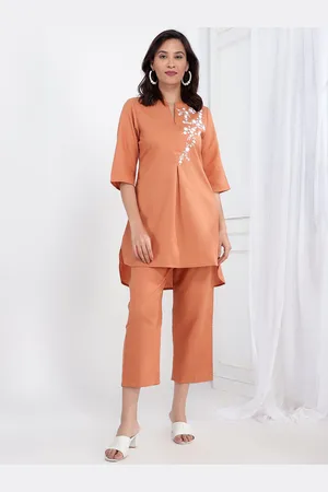 Bani Women Embroidered Thread Work Mandarin Collar High Low Casual Tunic With Trousers