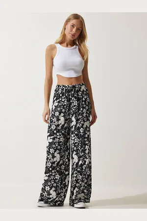 Happiness istanbul Women Floral Printed Parallel Trousers