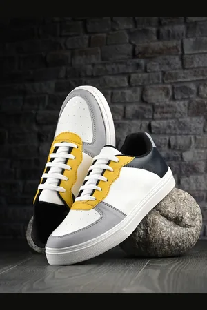 Mast & Harbour Men White Colourblocked Round Toe Comfort Insole Sneakers