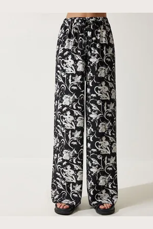 Happiness istanbul Women Floral Printed Trouser