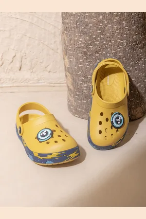 toothless Boys Self Design Rubber Clogs