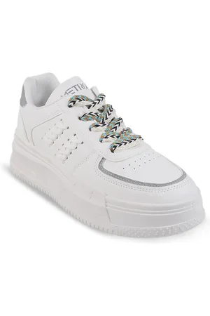Metro Women Round Toe Comfort Insole Sneakers