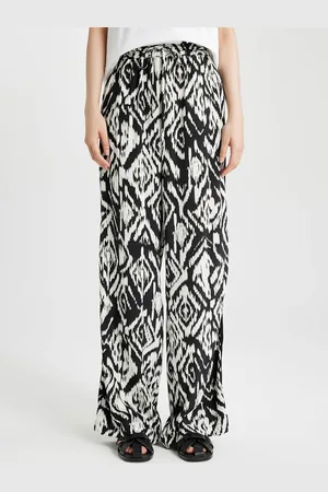 DeFacto Women Printed Parallel Trousers