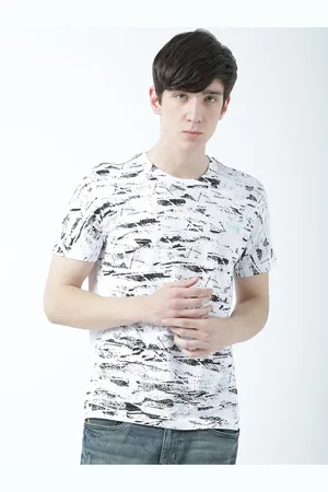 Huetrap Men White & Black Printed Round Neck T-shirt