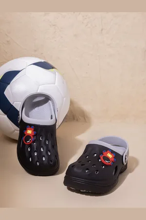 toothless Boys Self Design Rubber Clogs