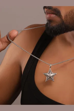 Roadster Silver-Plated Star Pendant & Chain