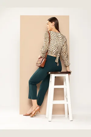 Chemistry Geometric Print Bell Sleeve Wrap Crop Top