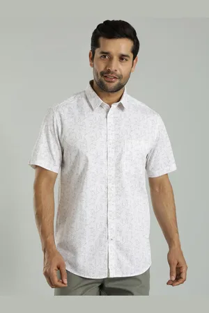 Indian Terrain Men India Slim Cutaway Collar Short Sleeves Slim Fit Printed Casual Shirt
