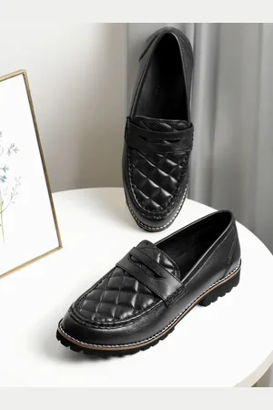 Kenneth Cole Women Round-Toe Quilted Detail Penny Loafers