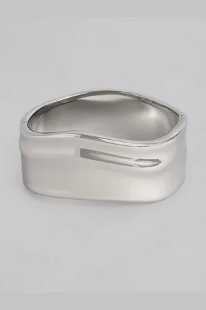 Calvin Klein Asymmetrical Bangle