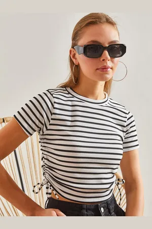 Bianco Lucci Striped Round Neck Short Sleeves Cotton Crop Top