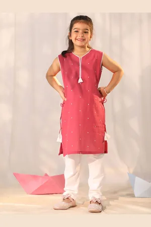 Vastramay Girls Embroidered Regular Thread Work Pure Cotton Kurta