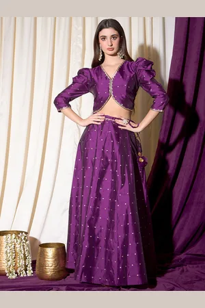 indo street Embellished V-Neck Top With Skirt