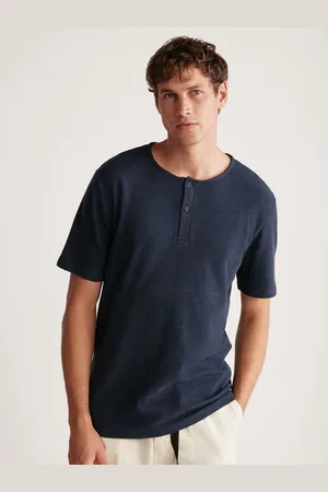 Grimelange Men Henley Neck Solid T-shirt