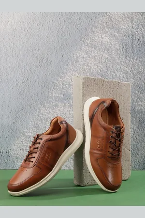 ID Men Round Toe Leather Sneakers