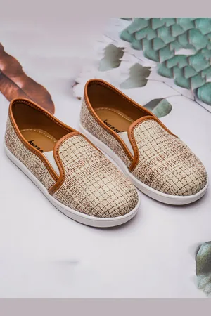 BOYZ N GALZ Boys KARMAN Textured Slip-On Sneakers