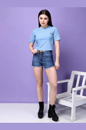 Bitterlime Round Neck Solid Cotton Crop Top