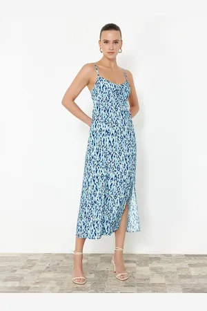 Trendyol Women Abstract Printed Halter Neck Maxi Dress