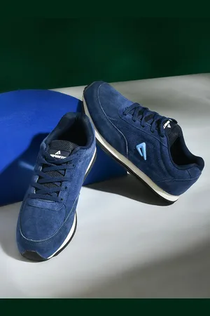IMPAKTO Men Retro Boost Leather Sneakers