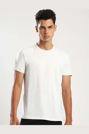 THE DAILY OUTFITS Men White Raw Edge T-shirt