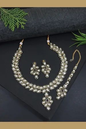 I Jewels Gold-Plated Stone-Studded Choker Jewellery Set