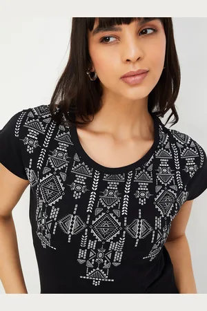 Max Collection Women Printed Round Neck Cotton T-shirt