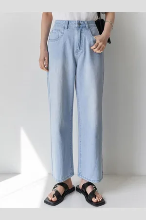 KOTTY Women Relaxed Fit High-Rise Clean Look Heavy Fade Stretchable Jeans