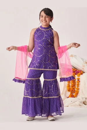 pspeaches Girls Tiered Kurta with Sharara & With Dupatta