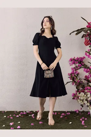 Berrylush Women Sweetheart Neck Puff Sleeve Midi Dress
