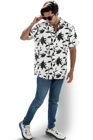 Celio Classic Floral Printed Spread Collar Short Sleeves Curved Casual Shirt