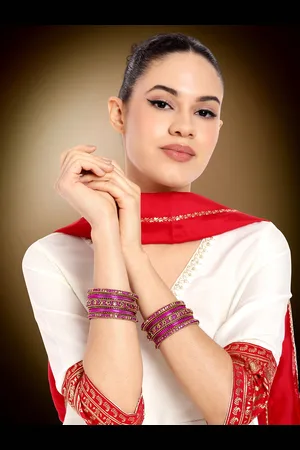 Peora 22-Piece Gold-Plated Silk Thread & Stone-Studded Bangles