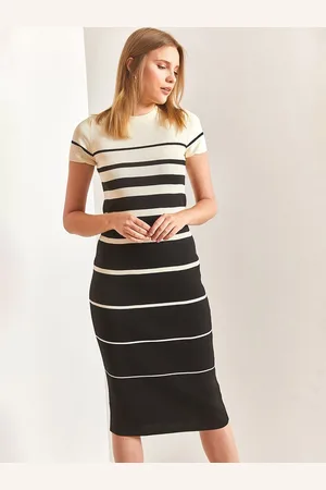 Bianco Lucci Striped Acrylic Midi T-shirt Dress