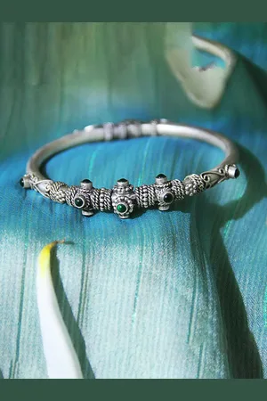 Unniyarcha 92.5 Silver Oxidized Stone-Studded Bangle