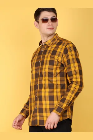 V-Mart Men Tartan Checked Spread Collar Casual Shirt