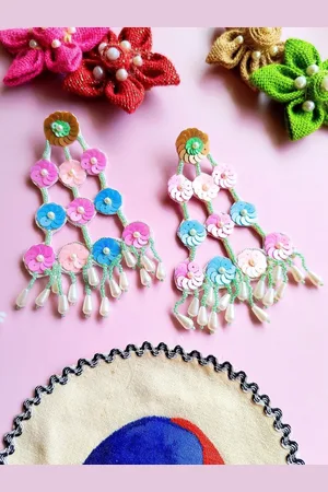 Sangria Women Stone Beaded Earrings