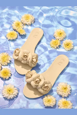 CAÏ Women Butter Yellow Flats