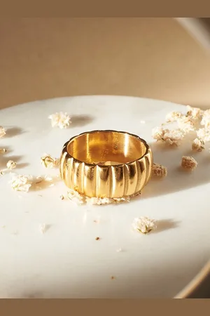 Salty Women Radiant Ruler Finger Ring